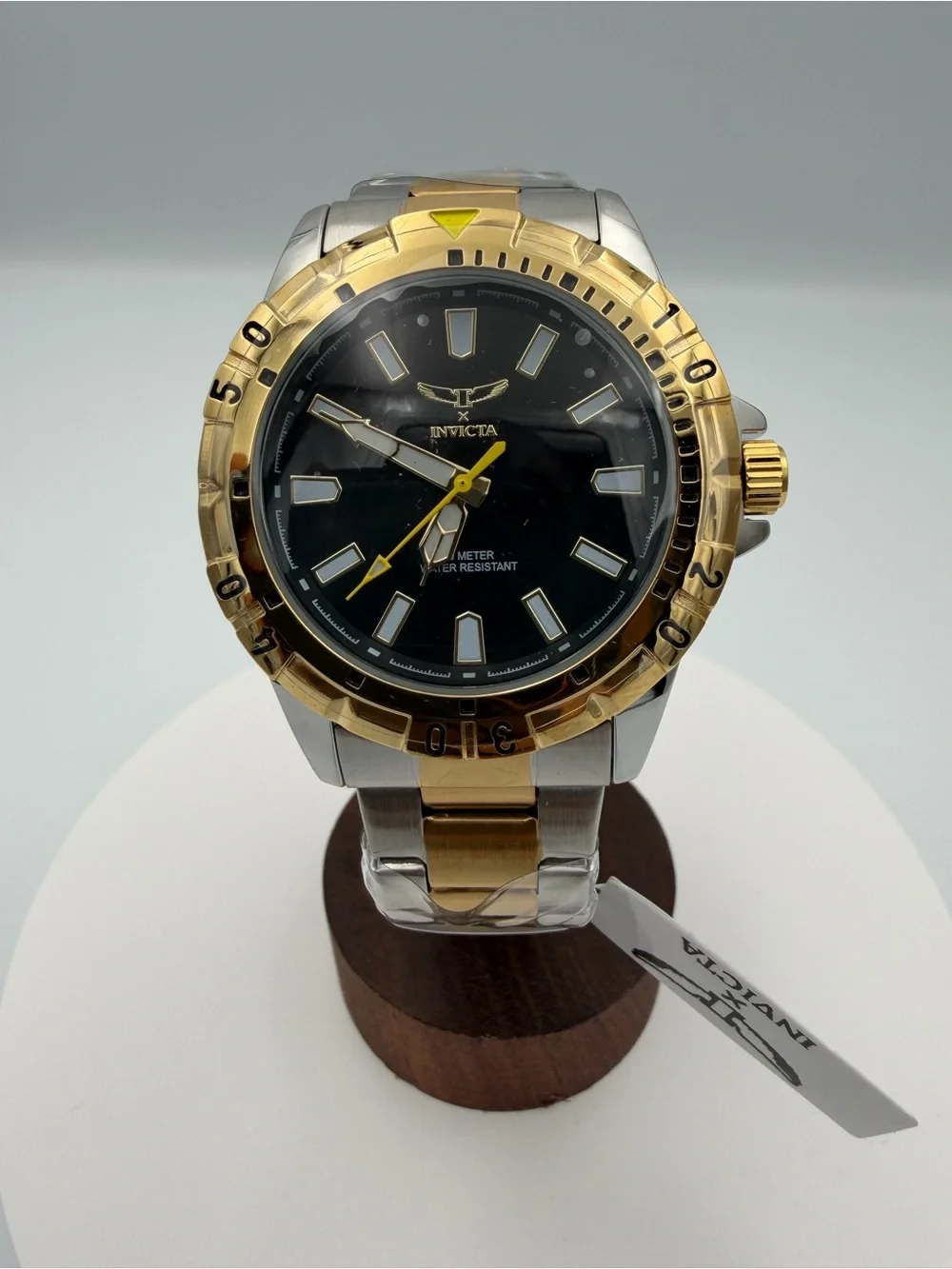 Invicta Specialty 69037 Men’s Two-Tone Quartz Watch 42mm With Box